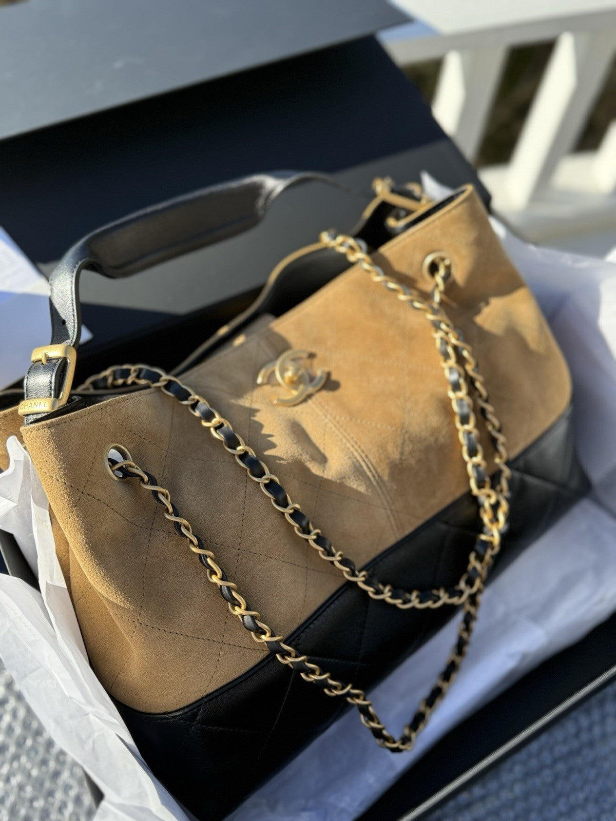 Chanel 25a Tote Bag