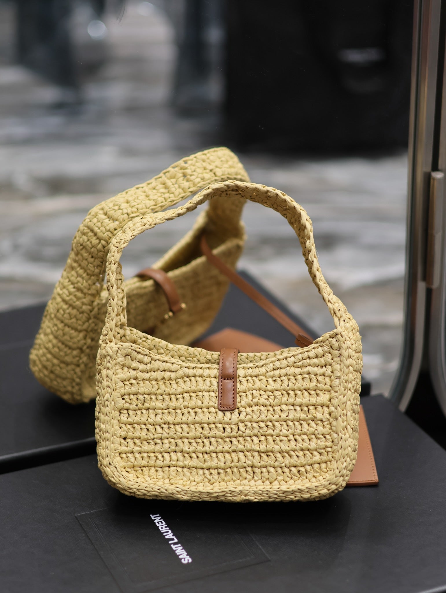 YSL Le 5 À 7 Mini In Raffia Beige - 19 X 11.5 X 4.5 CM