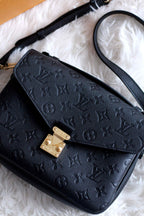 Louis Vuitton Pochette Metis Bag